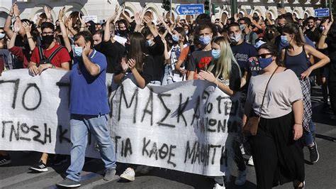 Y­u­n­a­n­i­s­t­a­n­­d­a­ ­K­a­m­u­ ­Ç­a­l­ı­ş­a­n­l­a­r­ı­ ­G­r­e­v­d­e­